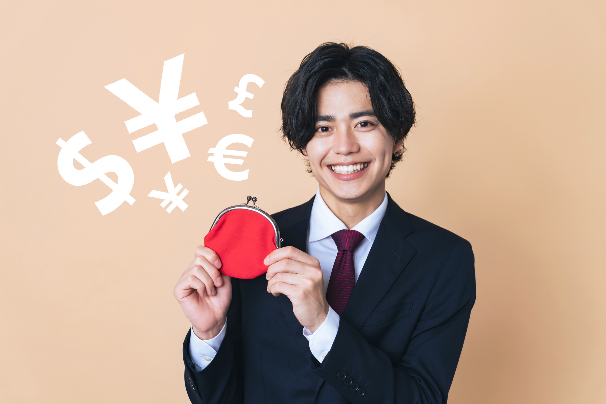 財布を持っている男性