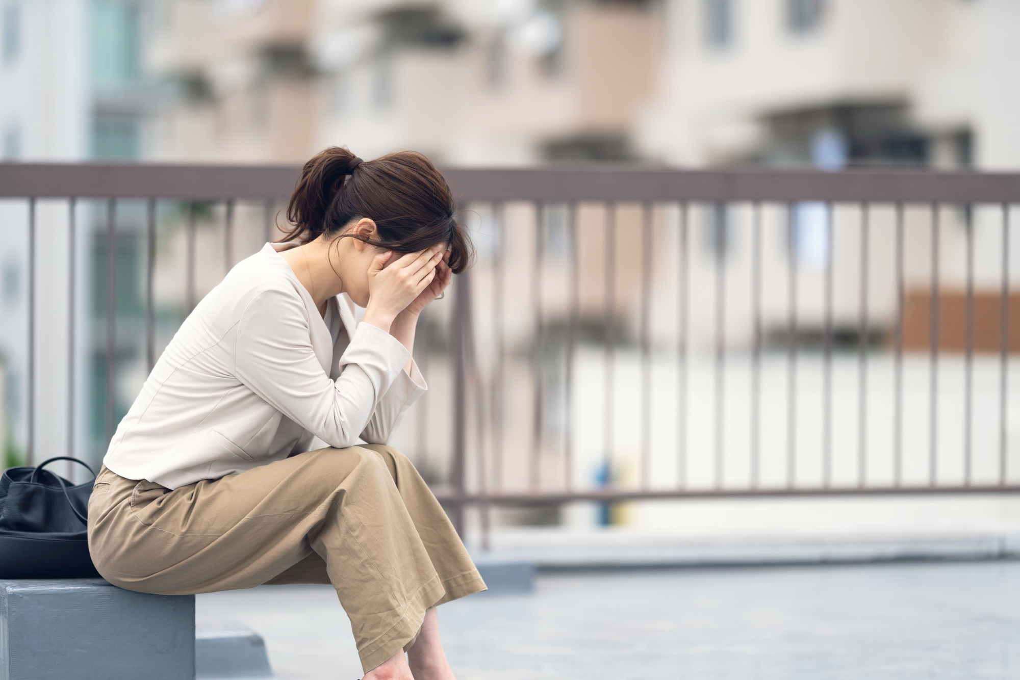 パワハラの証拠がなく途方に暮れる女性