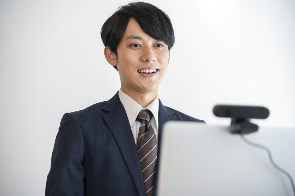 リモートワークが主流になったら避けられない！WEB面接のマナーって？