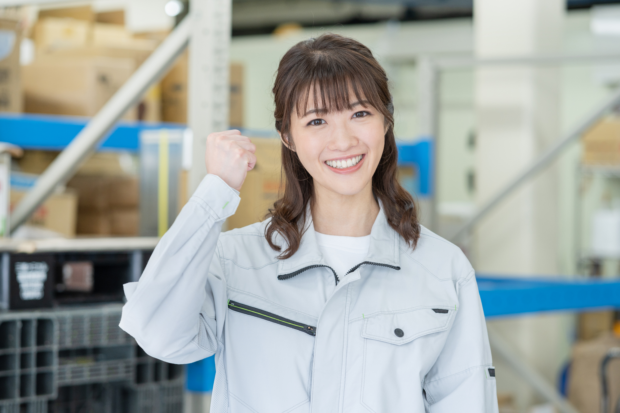 職業訓練受講給付金を受給するメリットを示す女性