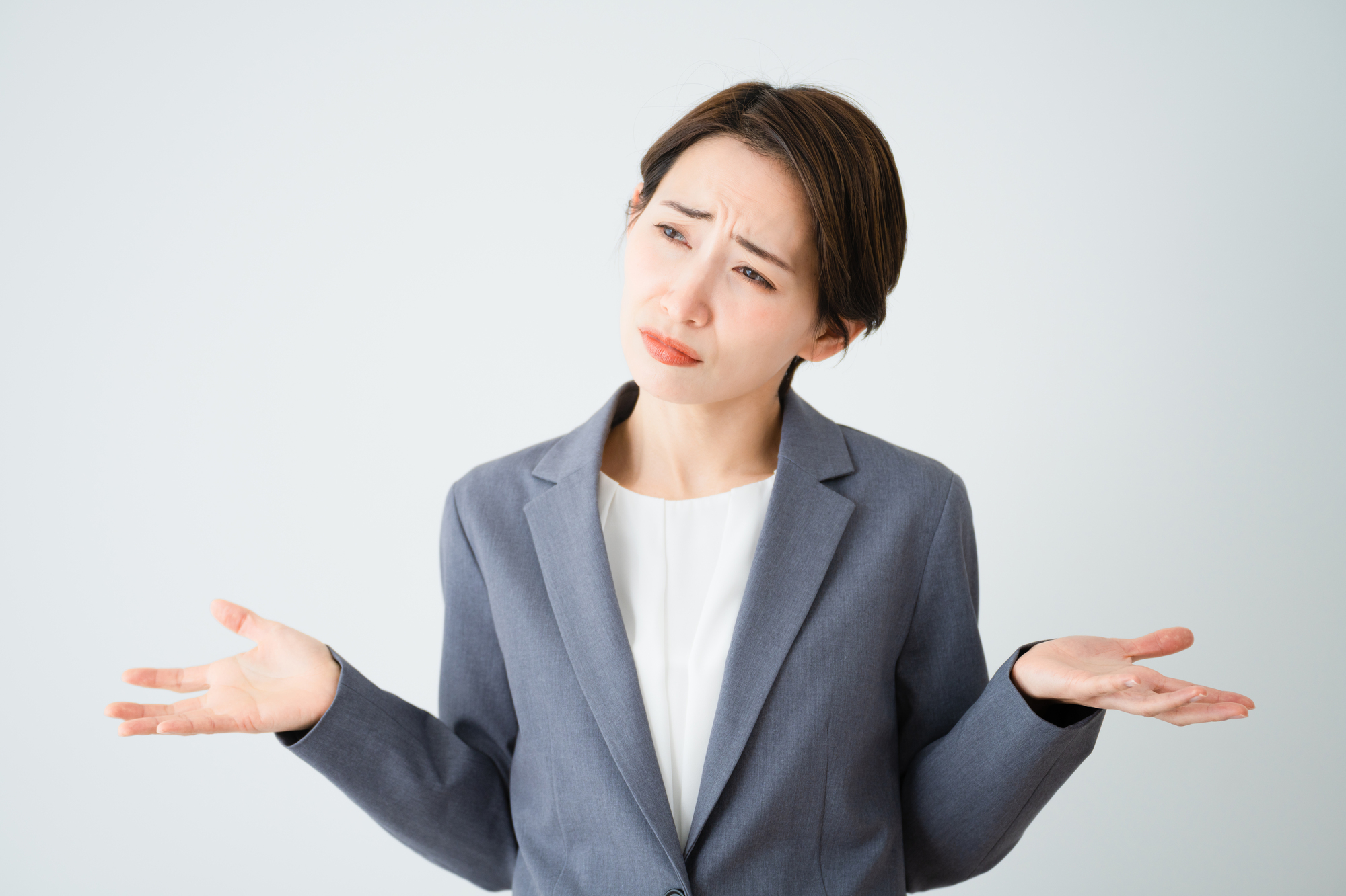 失業保険をもらうデメリットを感じる女性