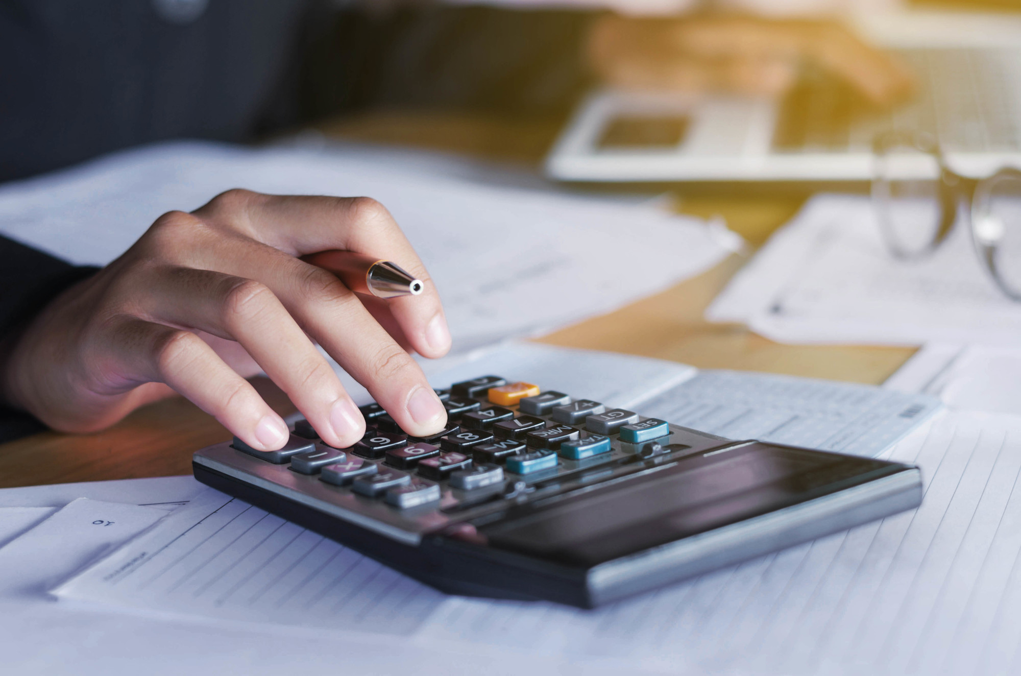 失業保険を計算する様子