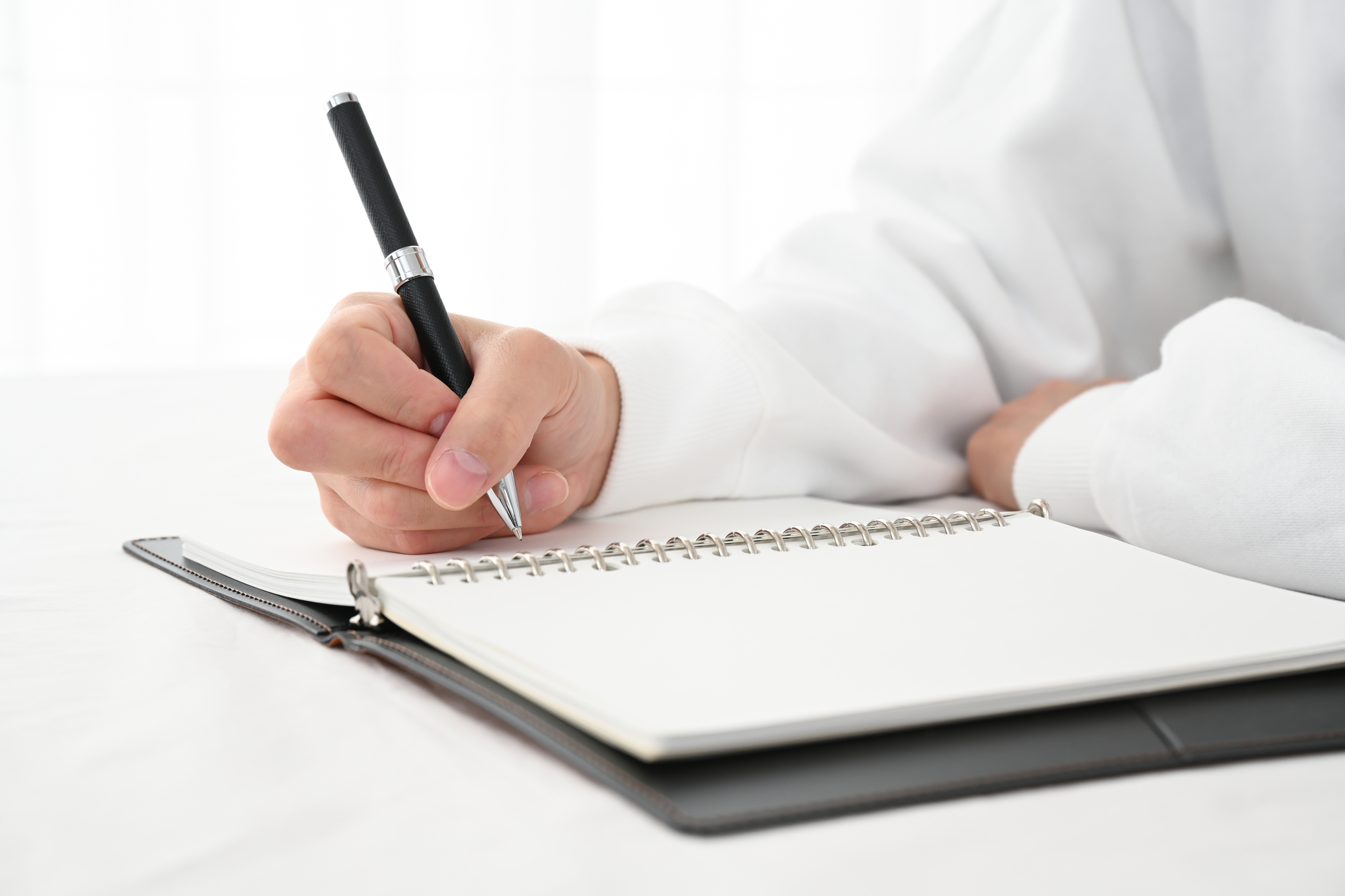 手順をまとめる様子