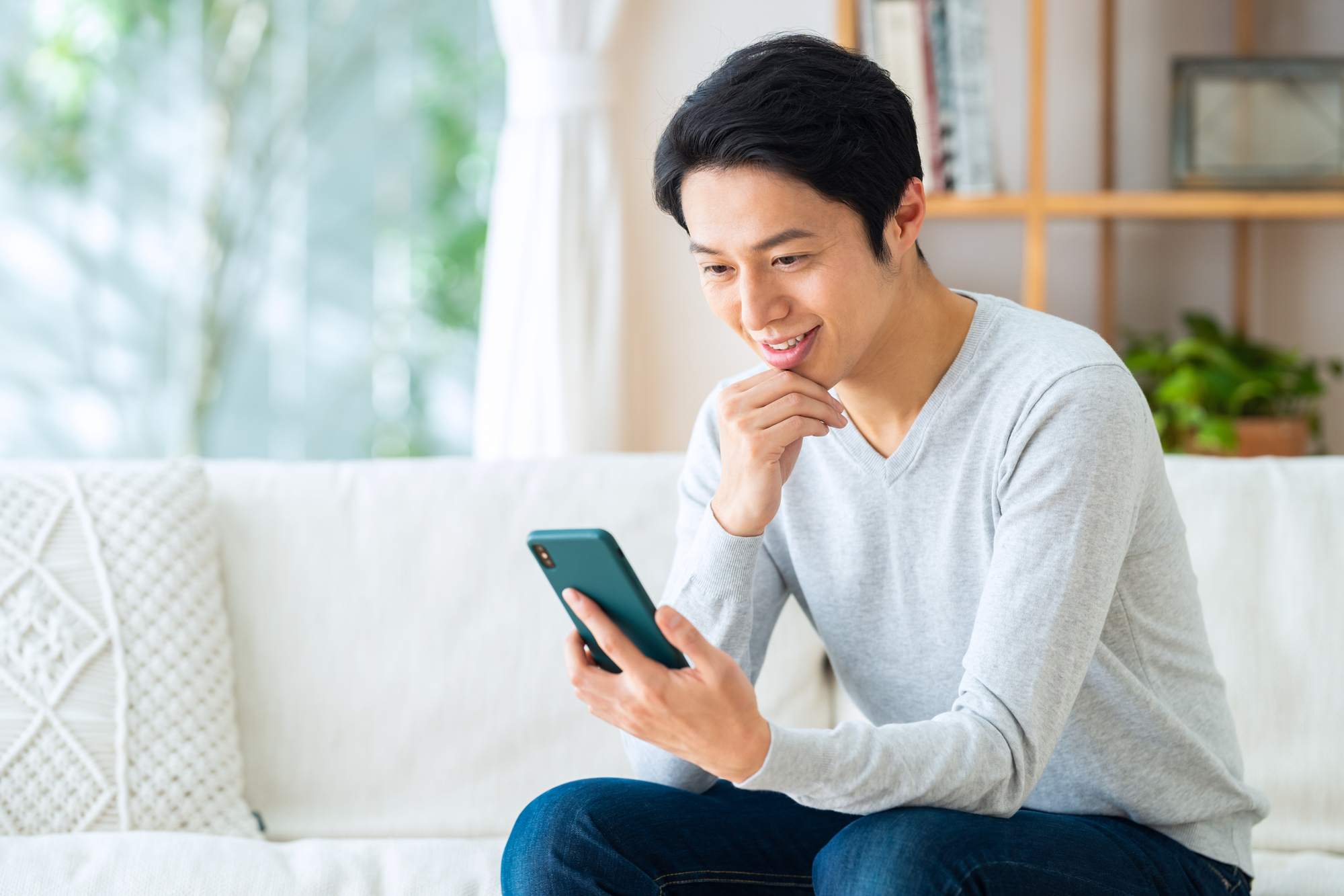 傷病手当金の金額を早見表でチェック！支給額が変わるケースや退職後の申請についても解説