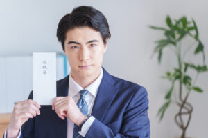 仕事を辞める前にするべきこと10選｜辞める際の流れや手続きを解説