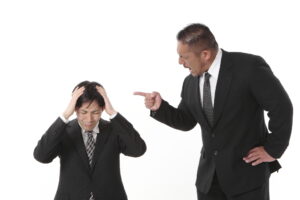 上司と合わない、嫌いで辞めたい！ストレスなどによる退職を決める前に考えるべきこと