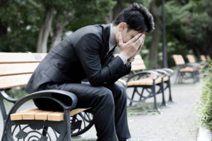 会社を辞めさせられた場合は失業保険は受け取れる？条件や注意点を解説