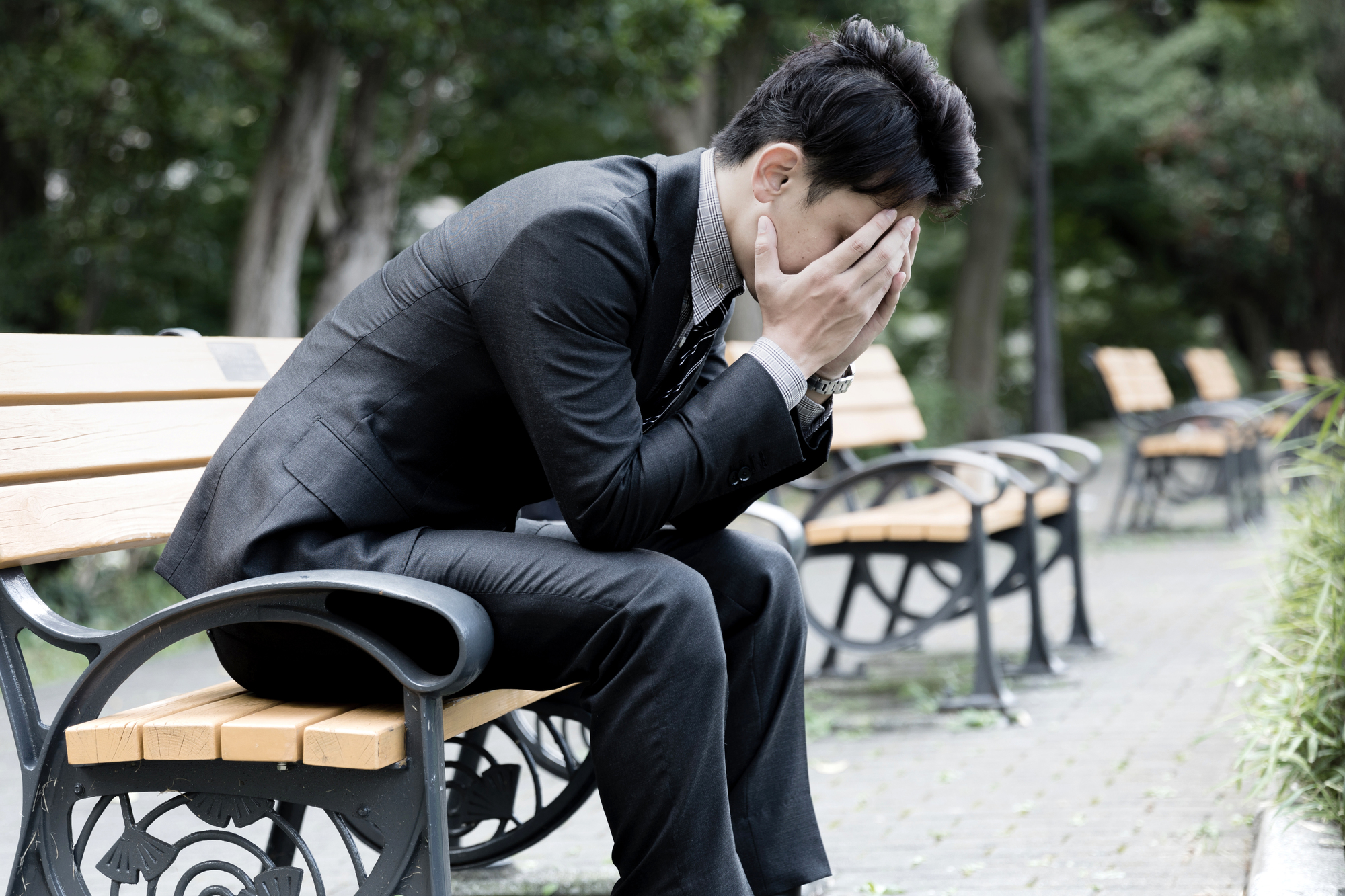 会社を辞めさせられた場合は失業保険は受け取れる？条件や注意点を解説