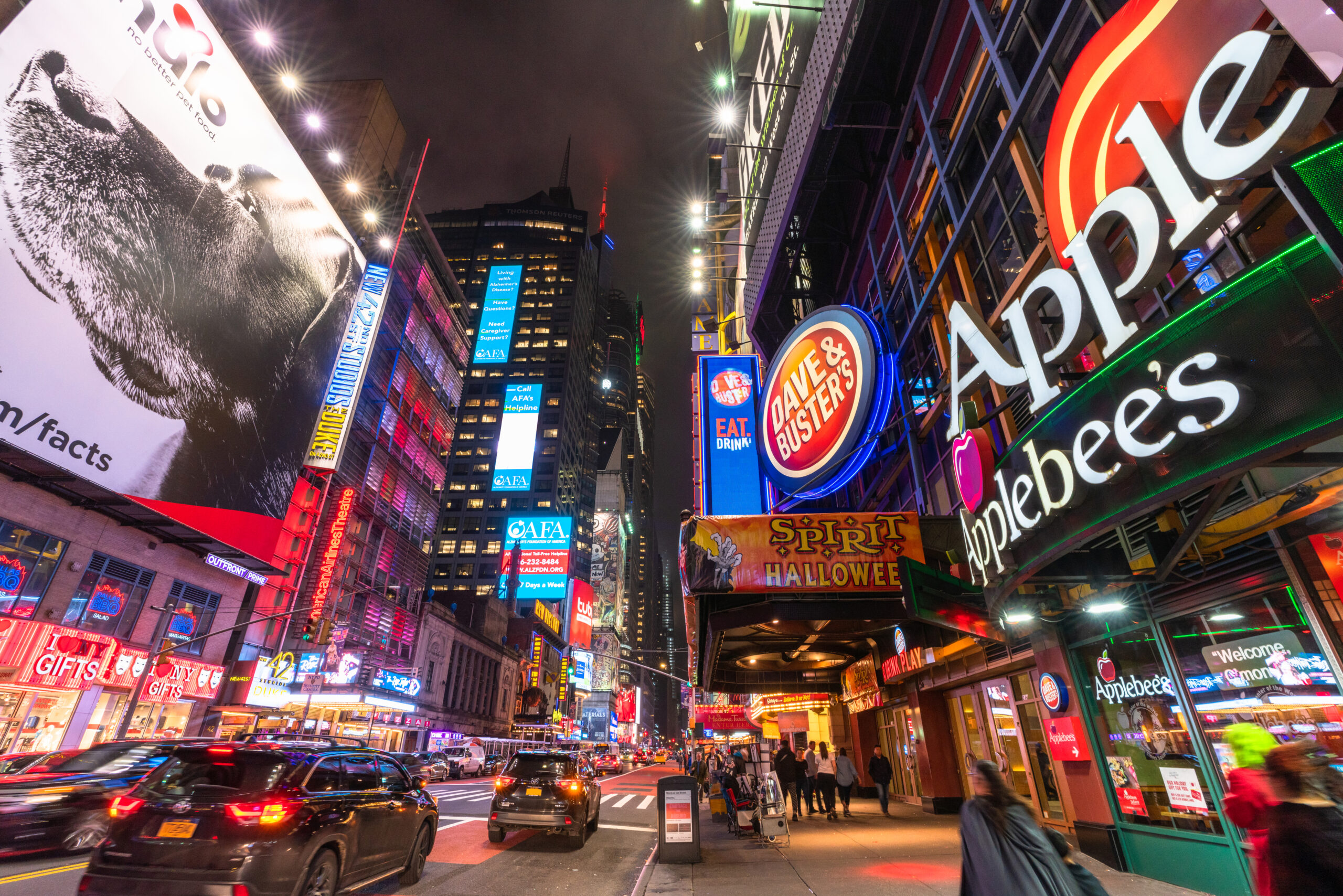 日本の労働時間が異常？国際比較で見る日本の働き方の実態