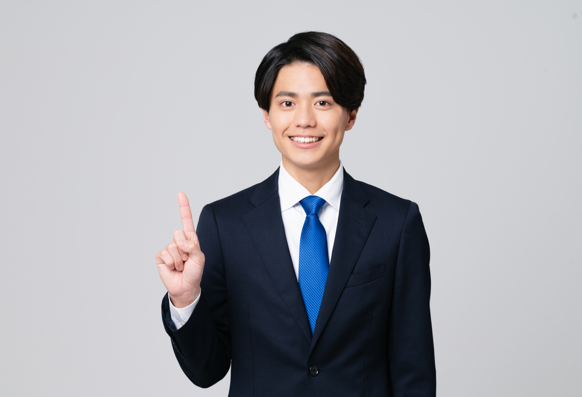 失業保険はいつからもらえる？1日でも早くもらえる方法や注意点を解説