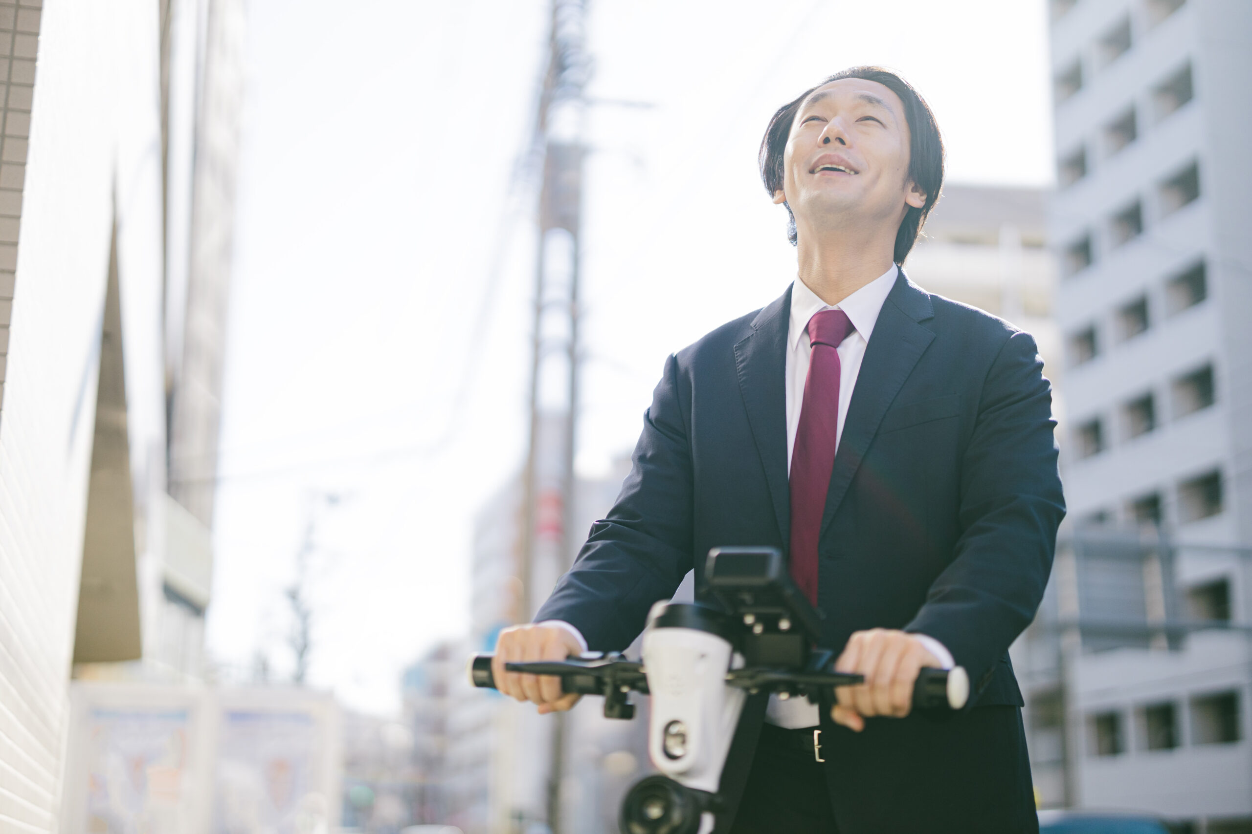 月収50万円はどんな仕事で達成できる？年収目安・割合・職種一覧を徹底解説